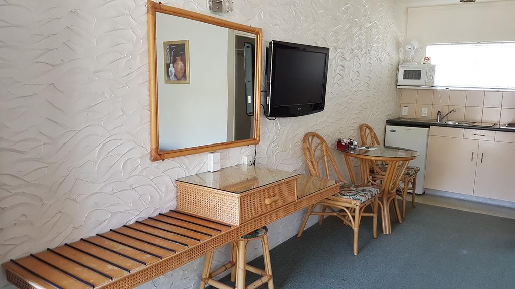Coachman Motel 타이하페 외부 사진